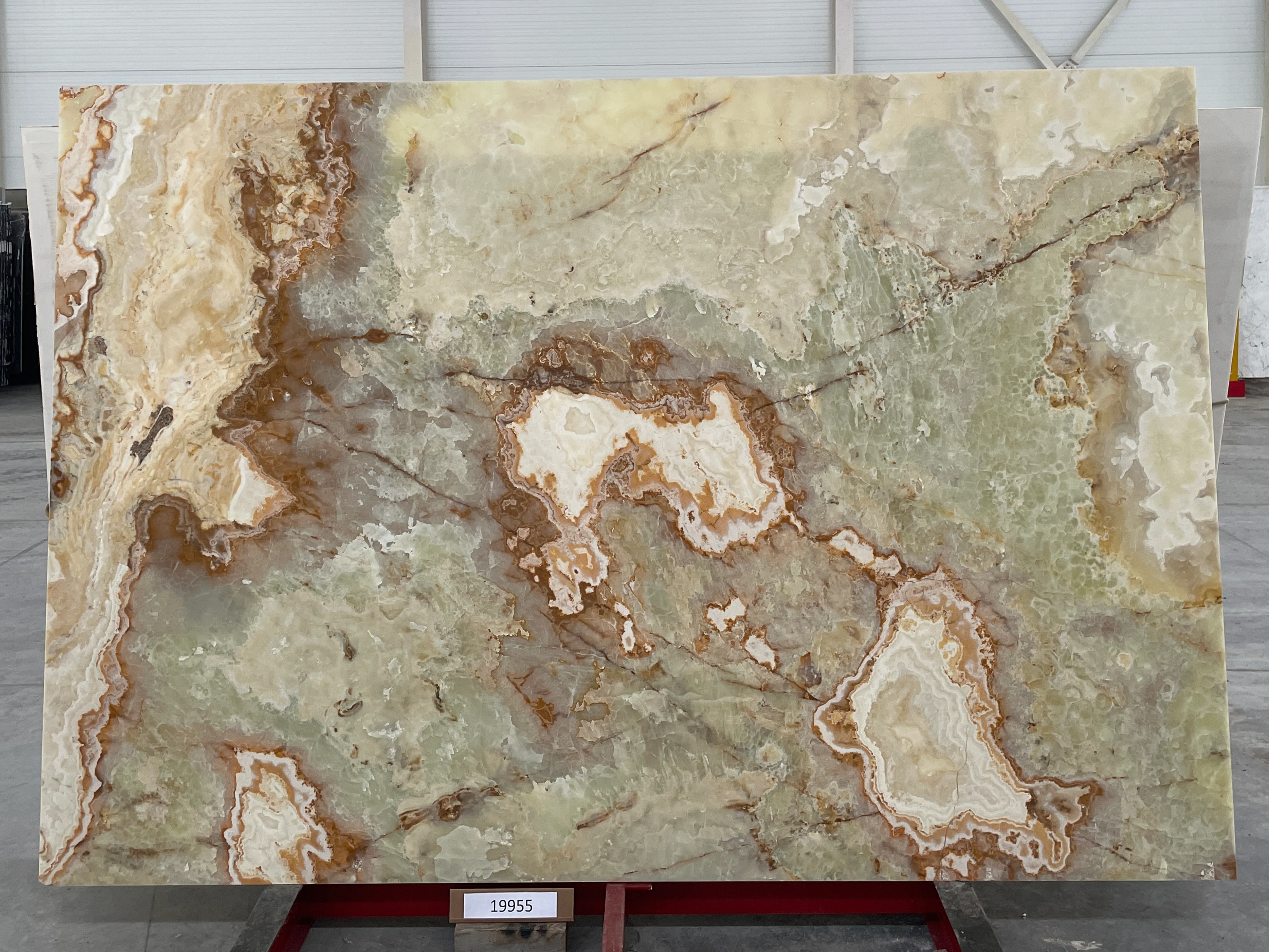 Слэб из оникса ONICE WHITE FLORENCE полированный 2680x1830x20 мм, код 19955