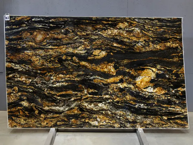 Слэб из гранита BLACK TAURUS полированный 2950x1880x20 мм, код 28767