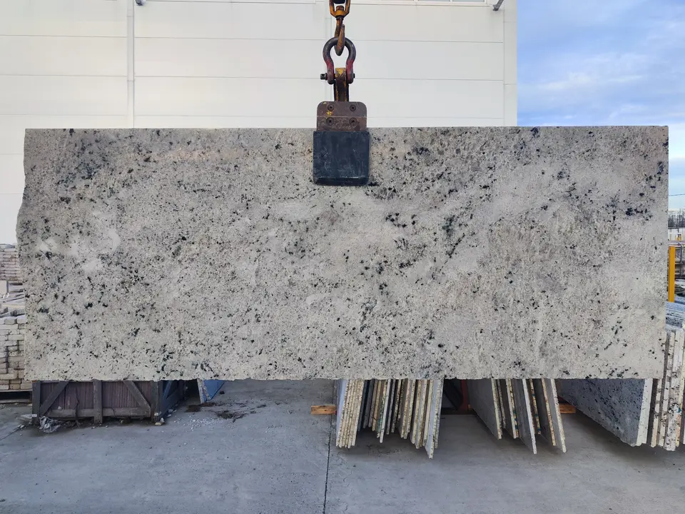 Полоса из гранита COLONIAL WHITE полированный 2980x950x20 мм, код 23176