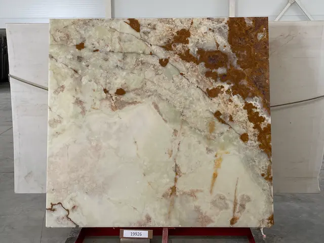 Слэб из оникса VERDE полированный 1940x1800x20 мм, код 19926