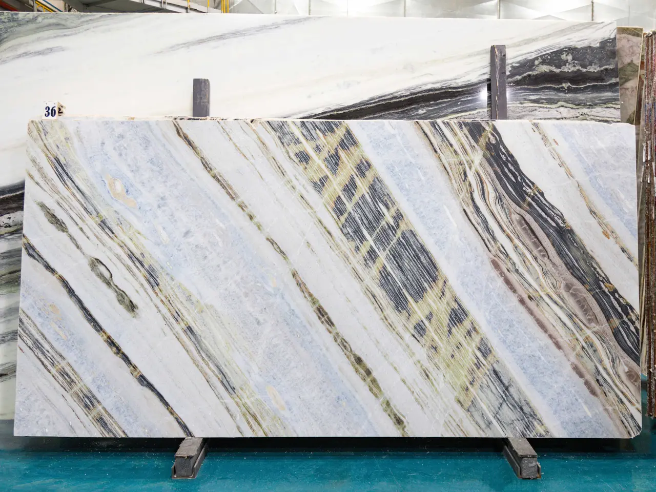 Слэб из мрамора LAZUR FANTASTICO PREMIUM полированный 2840x1450x20 мм, код 26347