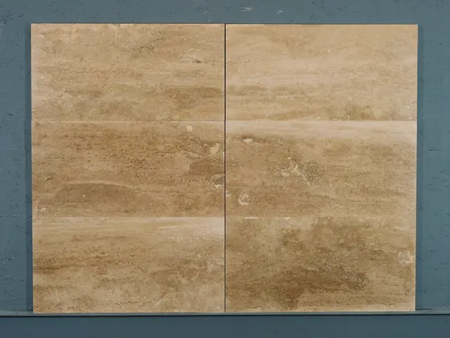 Плитка из травертина CLASSIC LIGHT V/P полированный 600x300x20 мм, код 28115