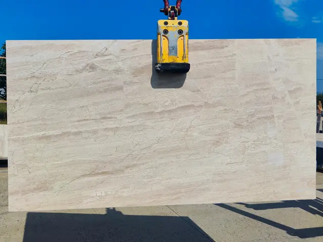 Слэб из мрамора DAINO REALE полированный 1950x1050x30 мм, код 25545