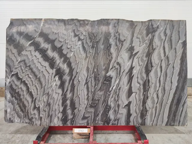 Слэб из мрамора ADILLA BLACK полированный 3080x1790x20 мм, код 3762