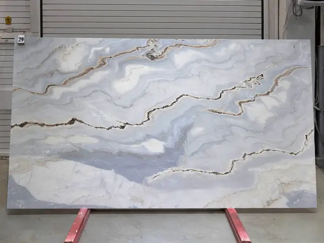 Слэб из мрамора PALISSANDRO ONICIATO полированный 3130x1720x20 мм, код 28274