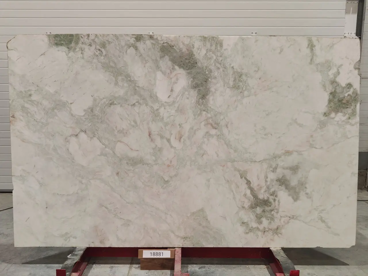 Слэб из оникса LADY ONYX полированный 2600x1600x20 мм, код 18881