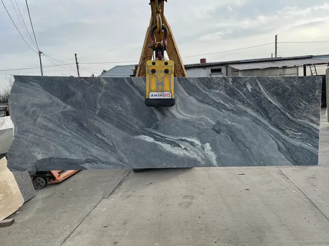 Полоса из мрамора ARABESCATO OROBICO SILVER Полированный 2150x640x20 мм, код 19037