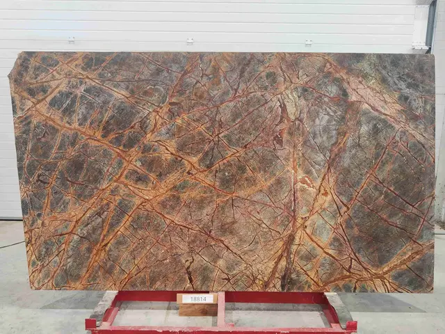 Слэб из мрамора BIDASAR BROWN полированный 2750x1600x20 мм, код 18814