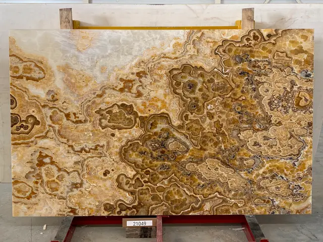 Слэб из оникса ONICE TRAVER полированный 2500x1550x20 мм, код 21049