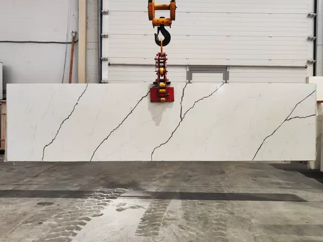 GREYLAC полированный BQ8738 3300x825x20 мм, код 29074