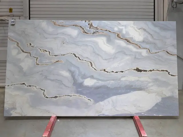 Слэб из мрамора PALISSANDRO ONICIATO полированный 3130x1720x20 мм, код 28271