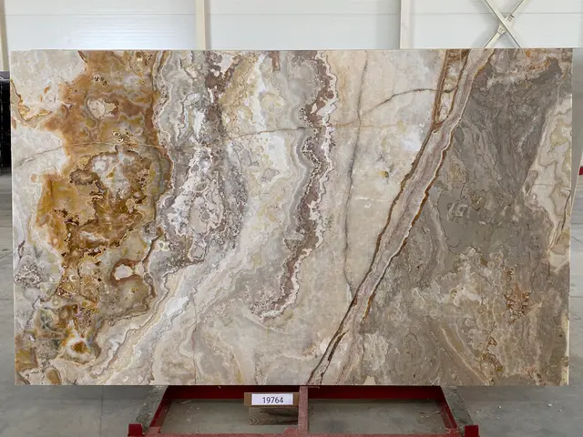 Слэб из оникса ONICE FIRE полированный 2900x1750x20 мм, код 19764