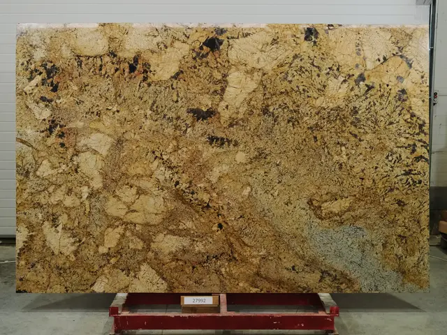 Слэб из гранита INFINITY GOLD полированный 3080x2010x20 мм, код 27992