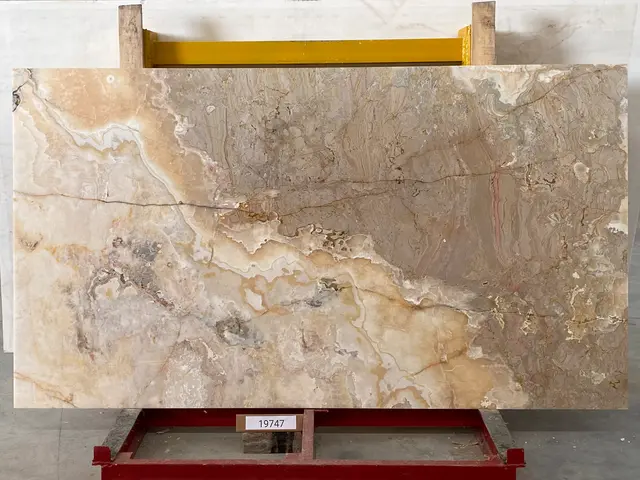 Слэб из оникса ONICE VIOLA полированный 2600x1450x20 мм, код 19747