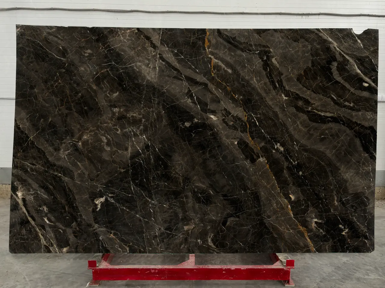 Слэб из мрамора SAINT PELAGIA полированный 3010x1860x20 мм, код 24506