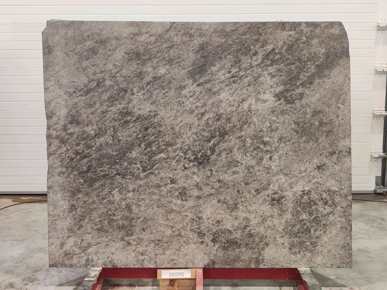 Слэб из мрамора TUNDRA BLUE полированный 2150x1730x18 мм, код 26598