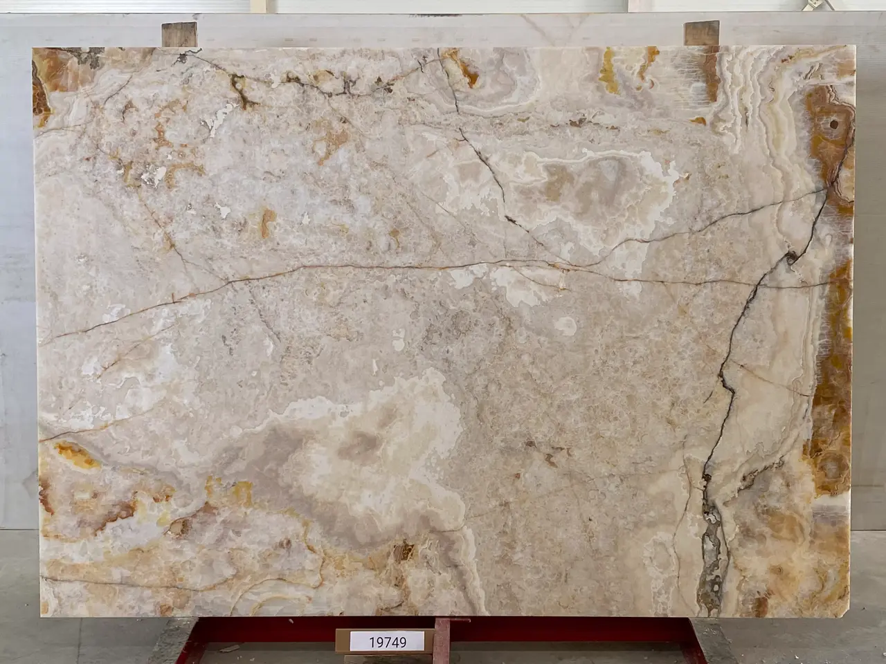 Слэб из оникса ONICE VIOLA полированный 2350x1650x20 мм, код 19749