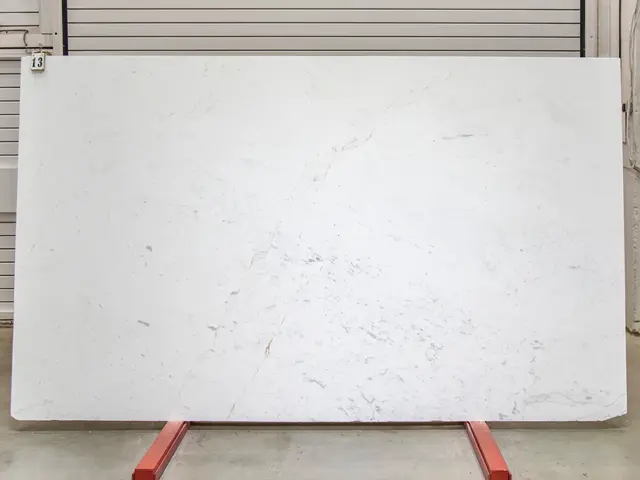 Слэб из мрамора PIRGON ALAS матовый 3050x1700x20 мм, код 25846