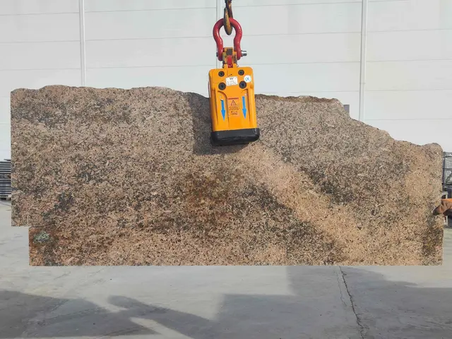 Полоса из гранита KEY WEST GOLD 1500x650x30 мм, код 26863