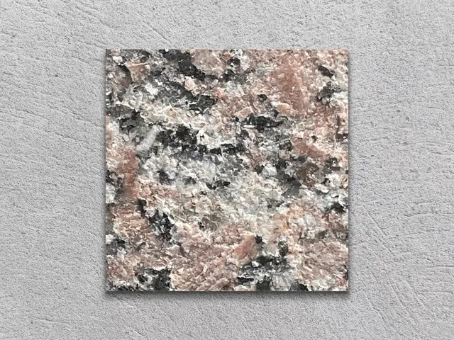 Полоса из гранита RED ASWAN термообработанный 100x100x30 мм, код 21847