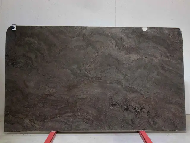 Слэб из мрамора MYSTIC BROWN полированный 3000x1700x20 мм, код 26927