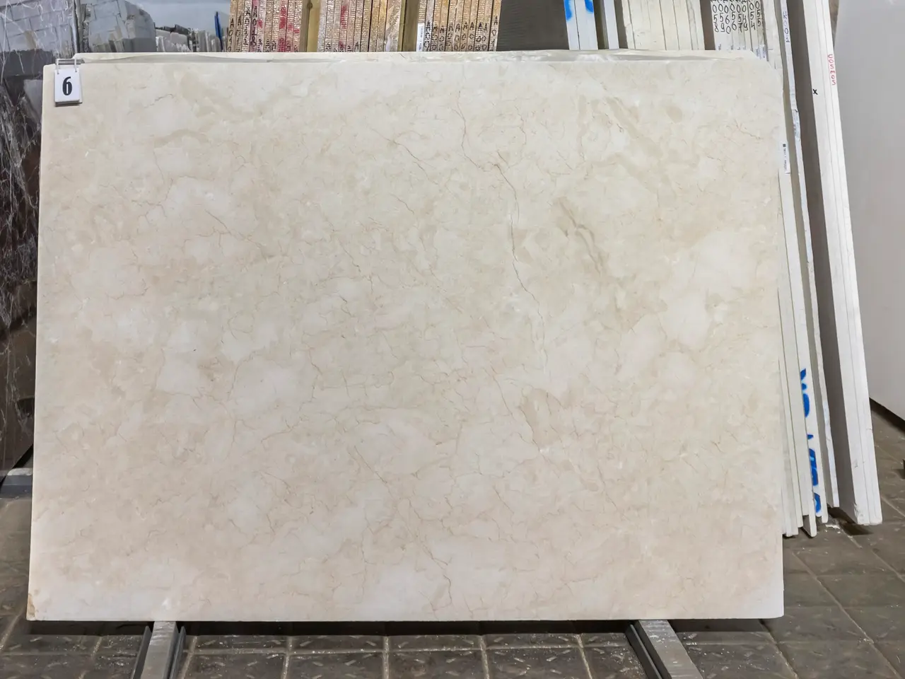 Слэб из мрамора CREMA NOVA полированный 1900x1400x30 мм, код 27582