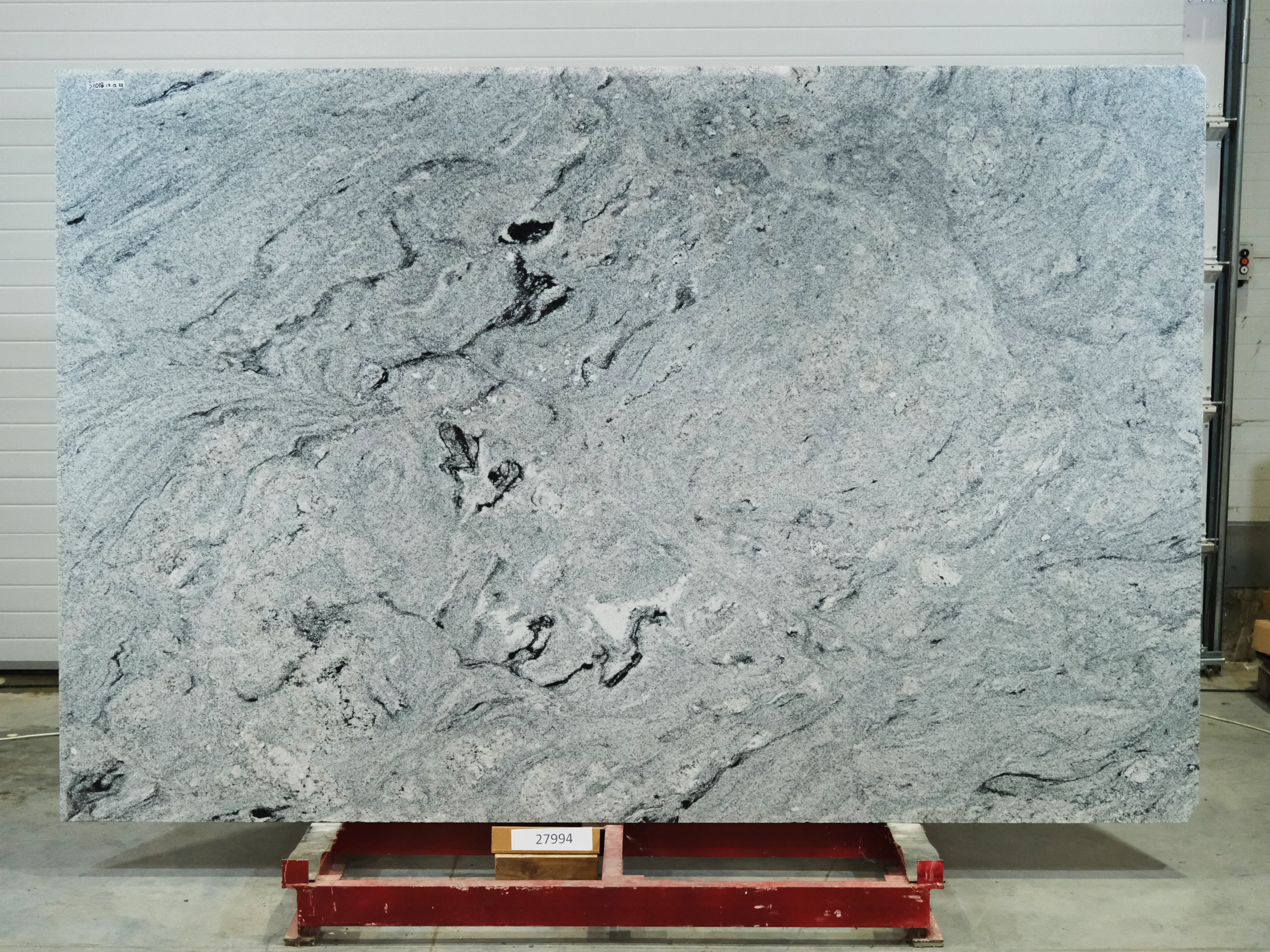 Слэб из гранита INFINITY GREY полированный 2960x1930x20 мм, код 27994