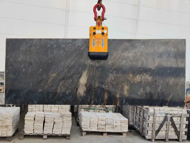 Полоса из гранита METALICUS полированный 1940x720x20 мм, код 26657