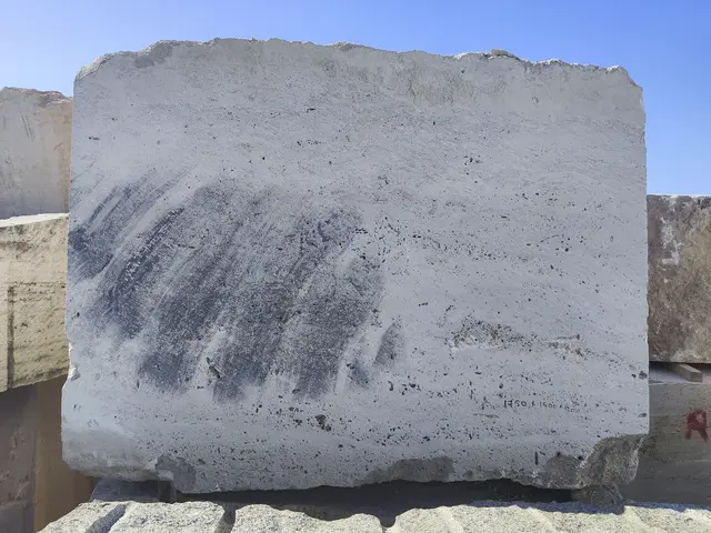 Травертин Блок из травертина DIAMOND 1750x1500x1200 мм, код 23998