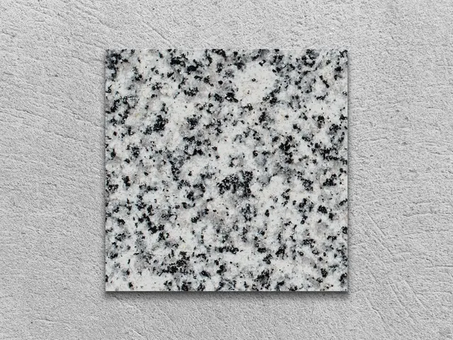 Слэб из гранита BELLA WHITE 100x100x20 мм, код 2531