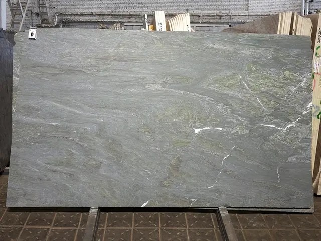 Слэб из мрамора GREEN VELVET антик 2700x1600x30 мм, код 27616