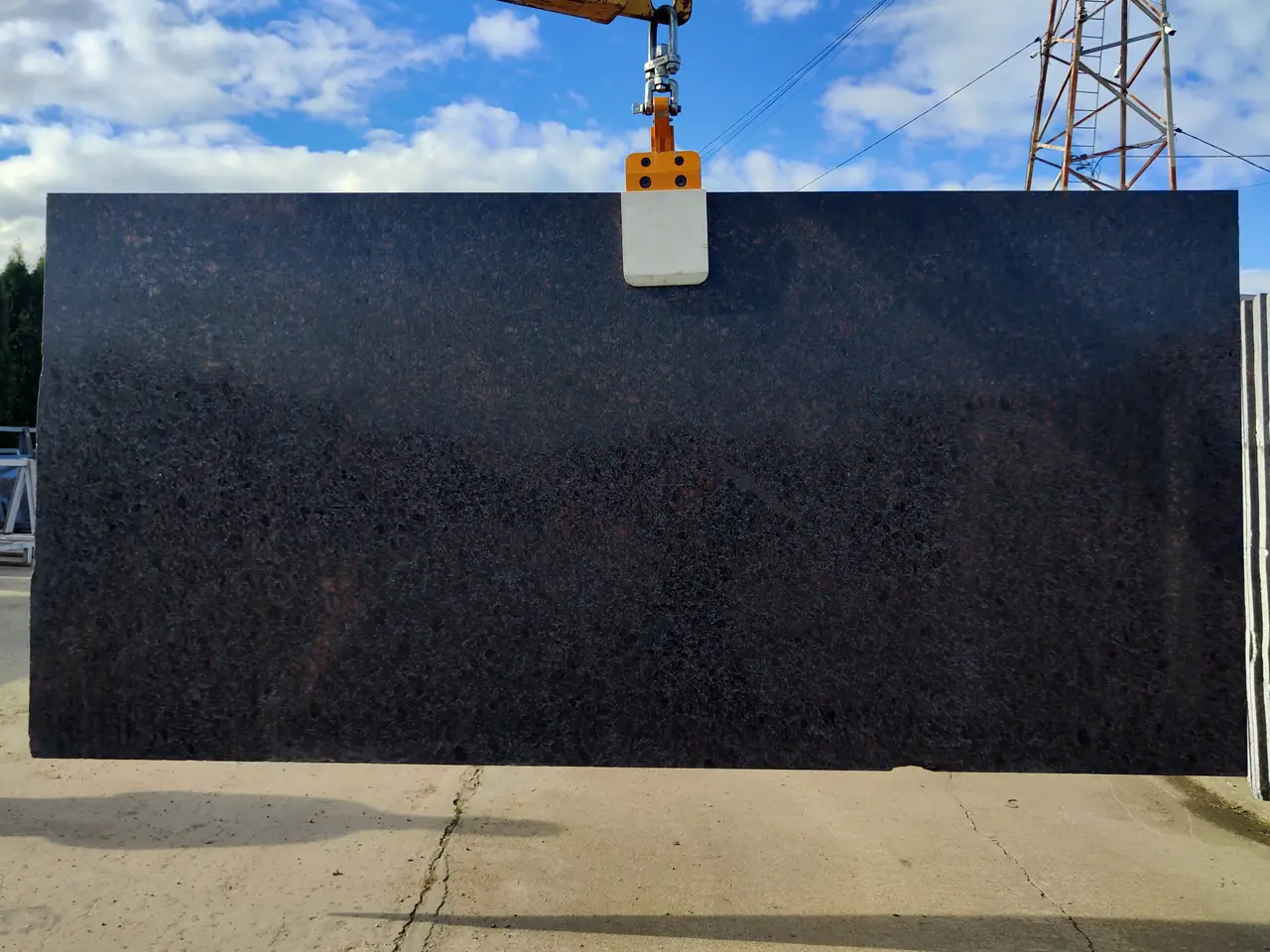 Слэб из гранита TAN BROWN LAPOTRA 3000x1430x20 мм, код 28959