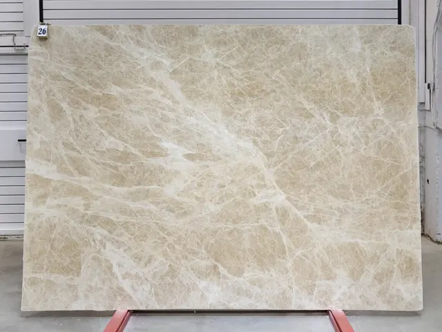 Слэб из мрамора EMPERADOR LIGHT полированный 2750x1980x20 мм, код 25769