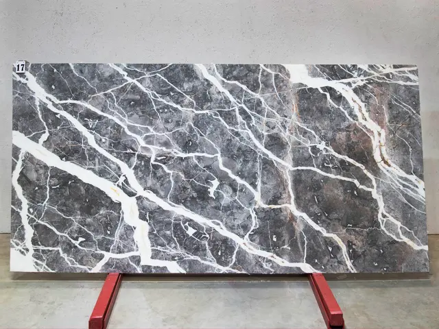 Слэб из мрамора SKYFALL полированный 3030x1500x20 мм, код 28297