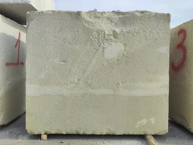 Известняк Блок Мшанковый известняк 1650x920x1350 мм, код 23525