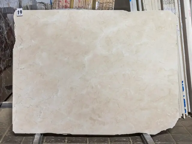 Слэб из мрамора CREMA NOVA полированный 1900x1400x30 мм, код 27595