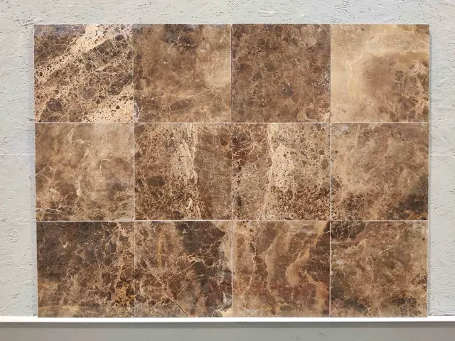 Плитка из мрамора EMPERADOR DARK полированный 305x305x10 мм, код 6665