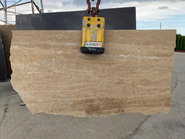 Полоса из травертина ANTIQ VEIN 1400x800x30 мм, код 21071