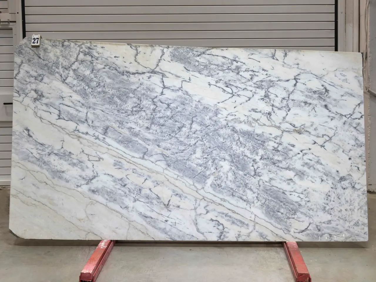 Слэб из мрамора CALACATTA OPTIMA полированный 2850x1570x20 мм, код 28142