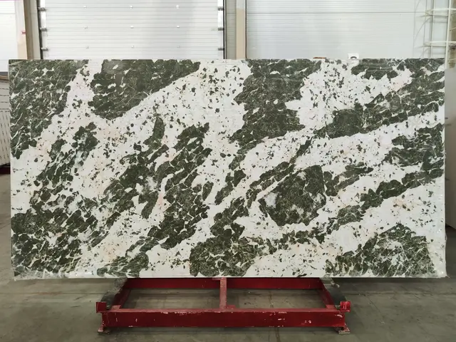 JASMINE полированный 3200x1600x20 мм, код 28562