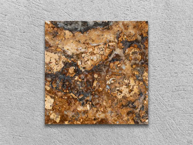 Слэб из травертина ZEBRA BROWN C/P полированный 100x100x20 мм, код 17630