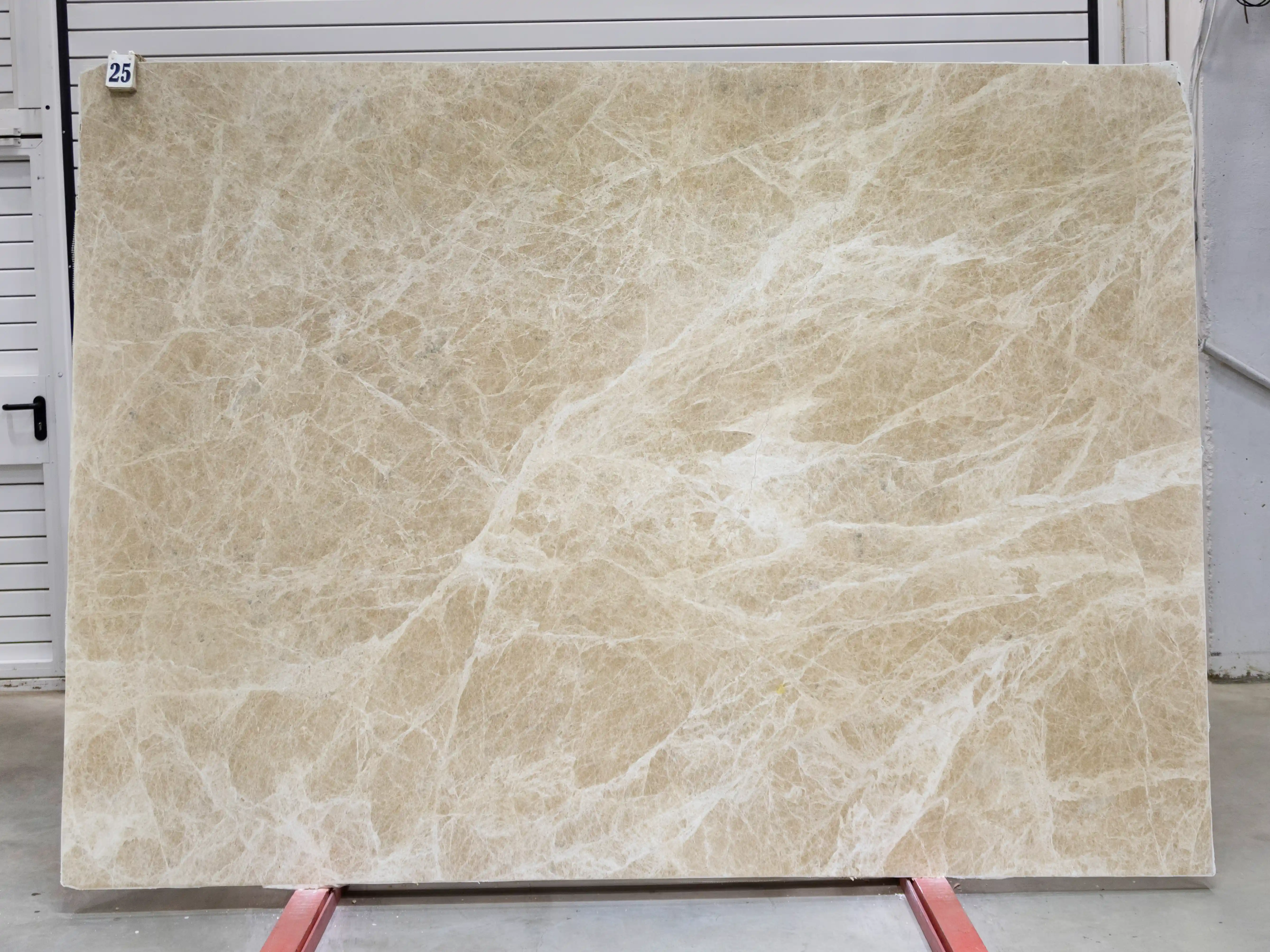 Слэб из мрамора EMPERADOR LIGHT полированный 2750x1980x20 мм, код 25768