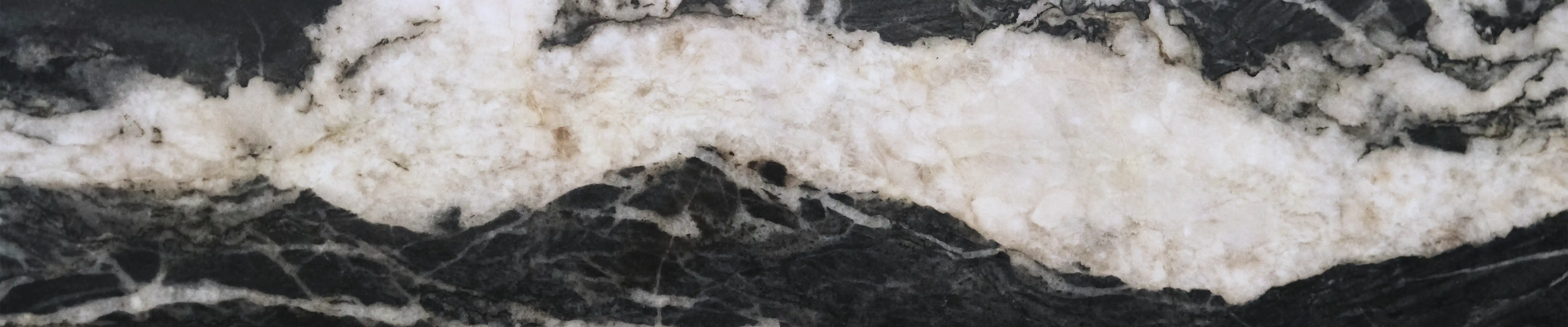 Кварцит MIRAGE CRYSTAL полированный