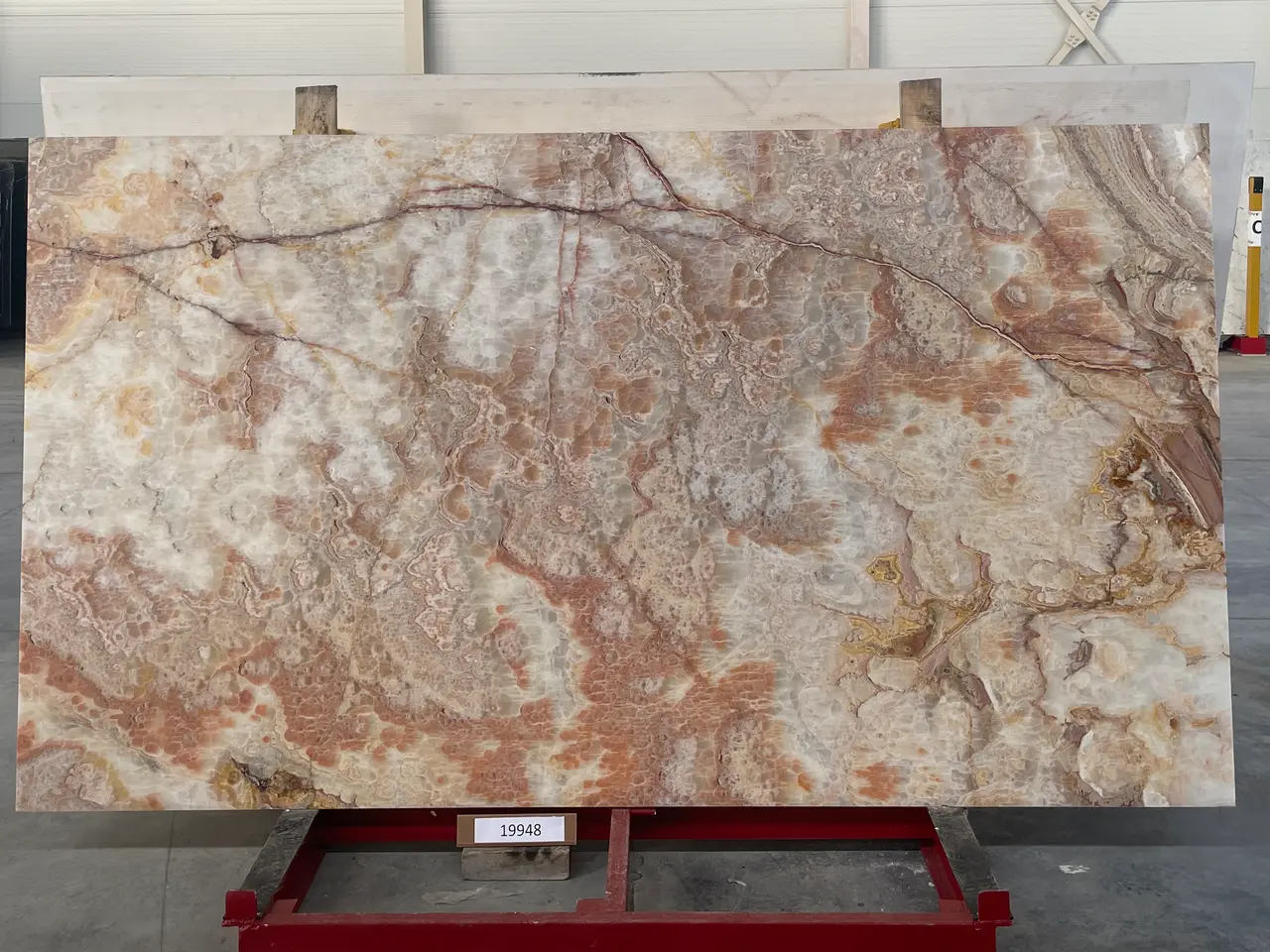 Слэб из оникса ONICE VIOLA полированный 2850x1600x20 мм, код 19948