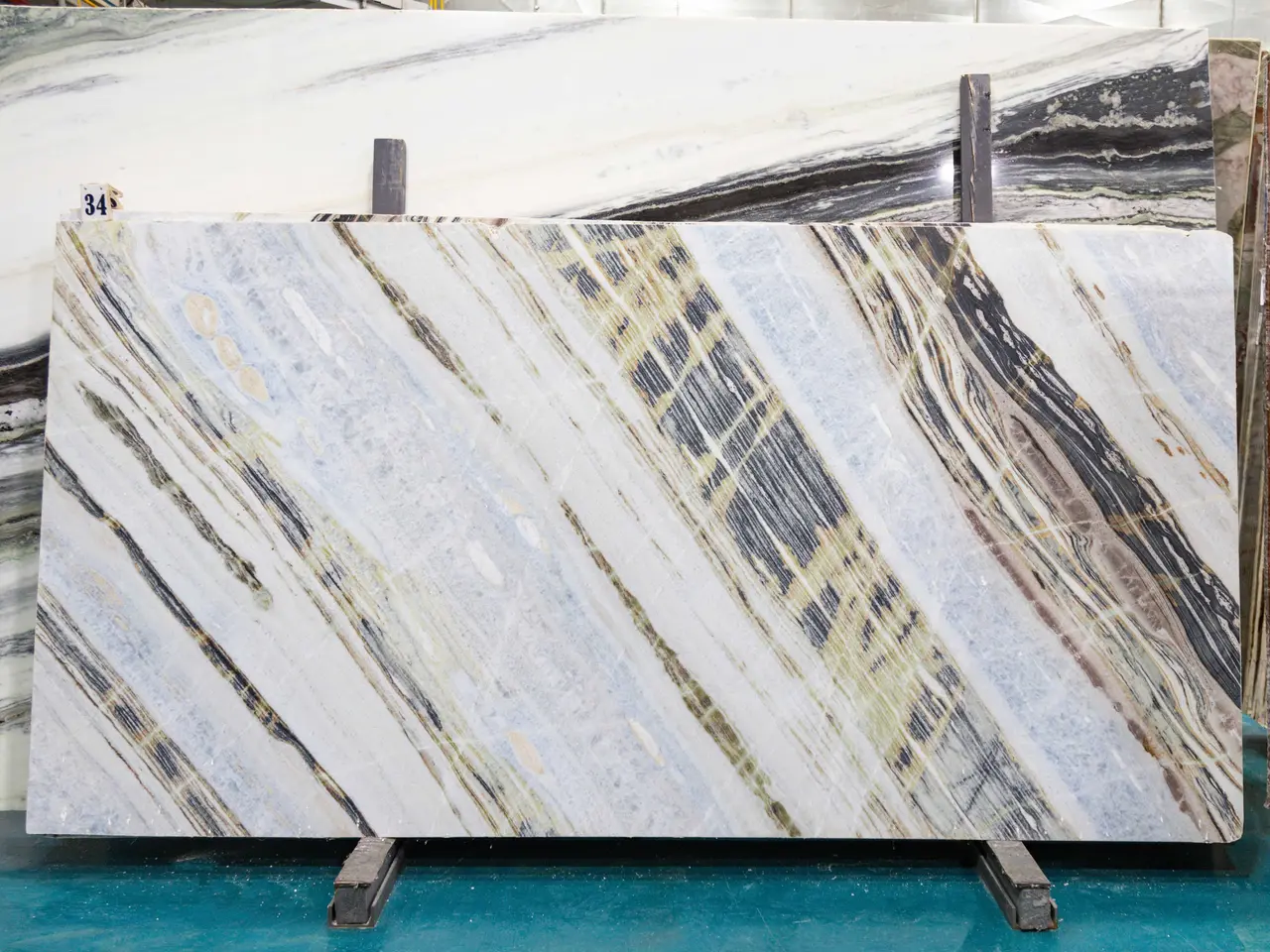 Слэб из мрамора LAZUR FANTASTICO PREMIUM полированный 2840x1450x20 мм, код 26345