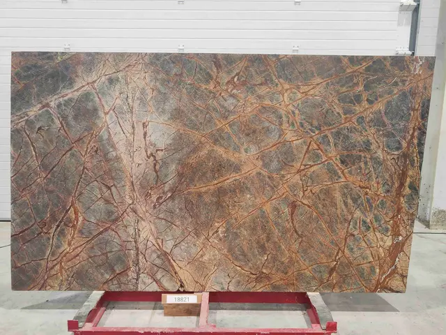 Слэб из мрамора BIDASAR BROWN полированный 2760x1620x20 мм, код 18821