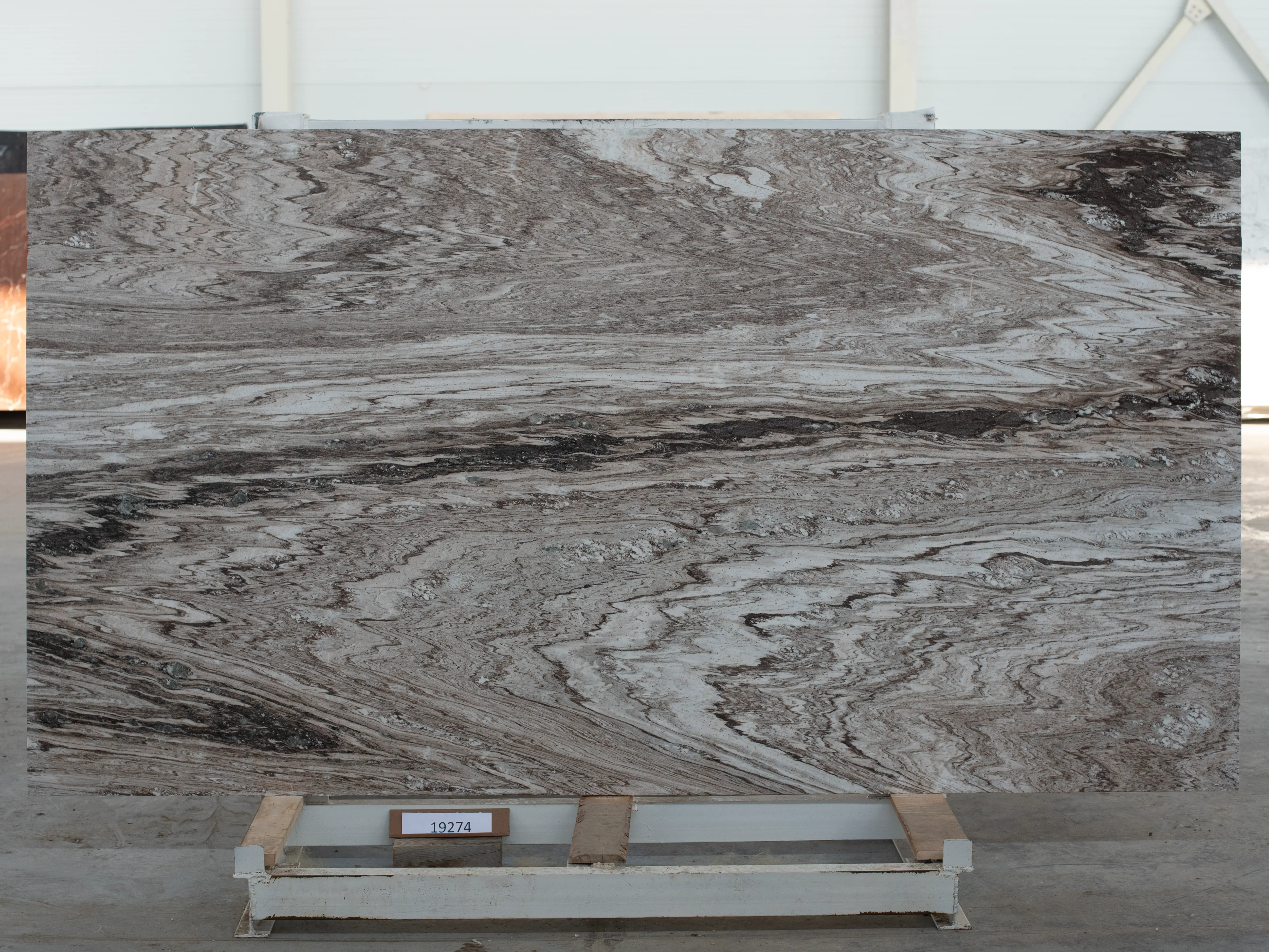 Слэб из мрамора PALISSANDRO полированный 2870x1560x20 мм, код 19274