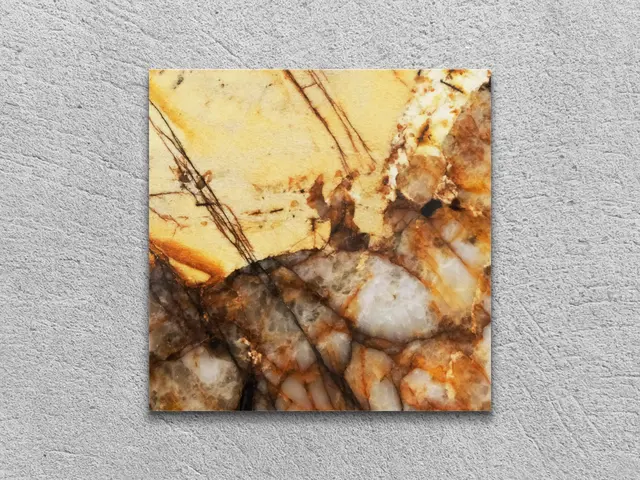 Слэб из кварцита PATAGONIA CRYSTAL GOLD полированный 100x100x20 мм, код 28260