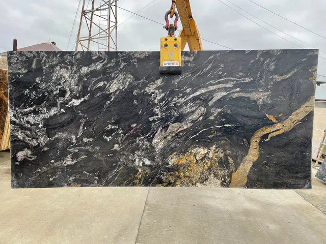 Полоса из гранита METALICUS полированный 2850x700x20 мм, код 18982