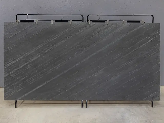 OCEAN BLACK 2400x1200x2 мм, код 27185